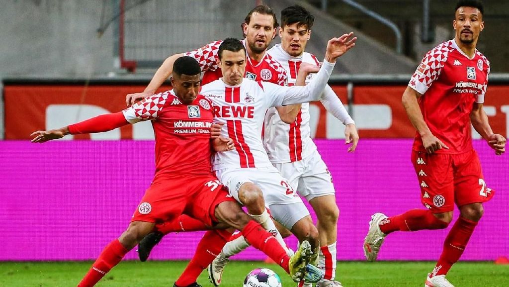 法兰克福：欧冠赛场的“冰火交响曲”